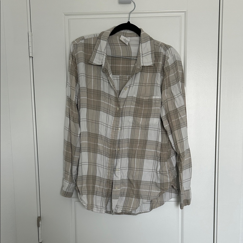 GAP Beige and White Plaid Easy Button-Up Shirt